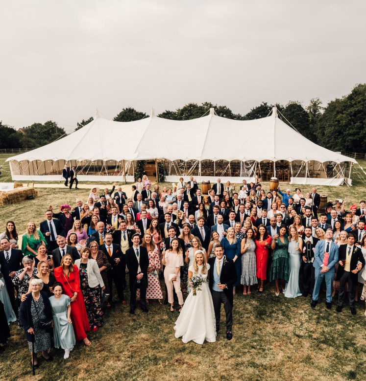 Rustic_Marquee_wedding_party.jpg