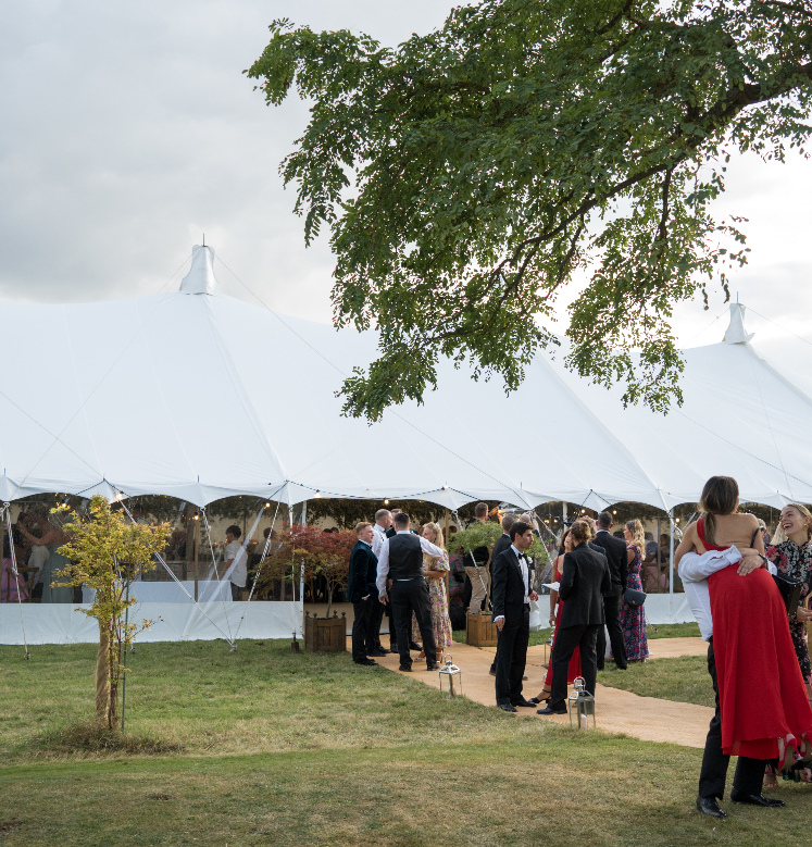 Rustic_wedding_pole_tent.jpg