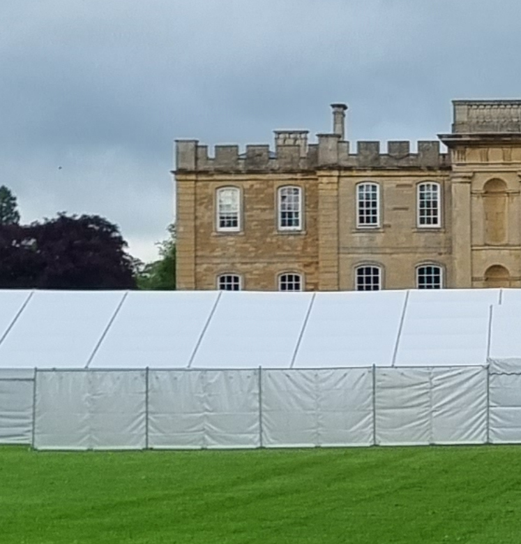 outdoor_privacy_screen_hire.jpg